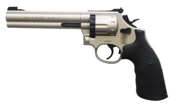 револьвер Umarex Smith & Wesson 686-6